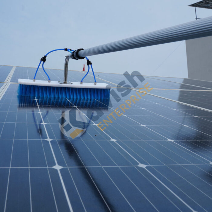 Solar Cleaning Brush
