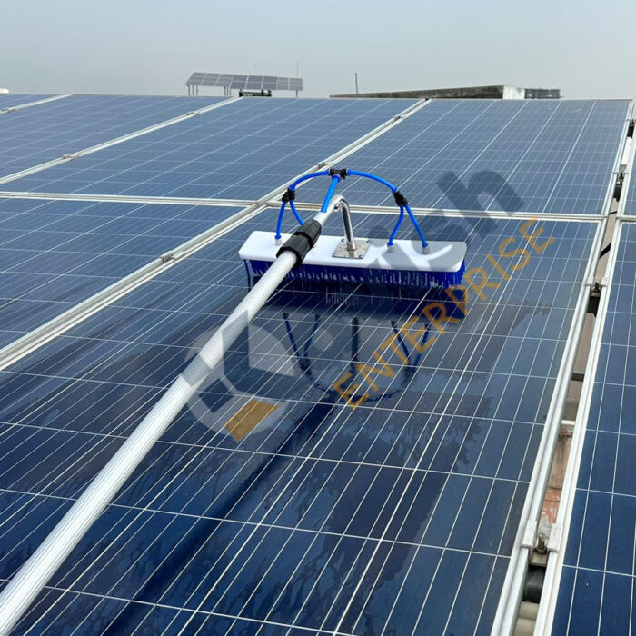 Solar Cleaning Brush